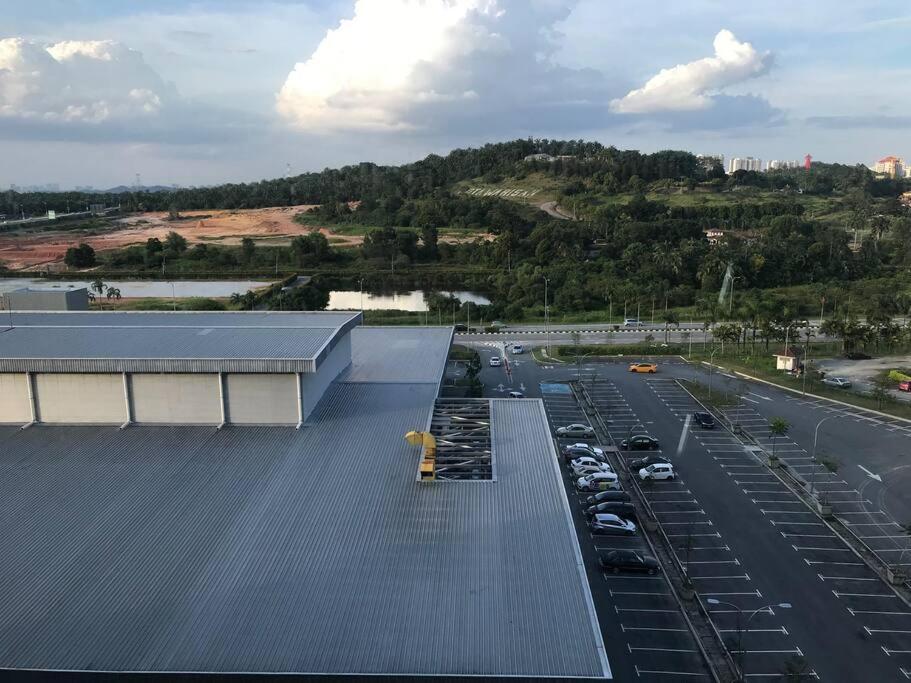 Mufa Studio Suites Klia Sepang Exterior photo